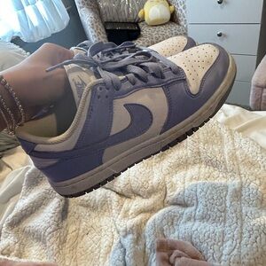 Women’s Nike dunks